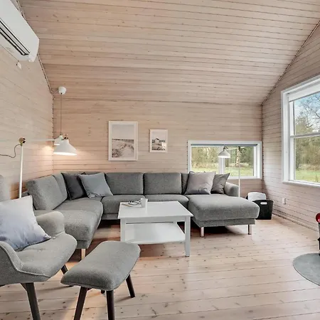 4 Bedroom In Vaeggerlose