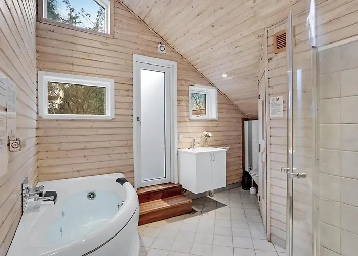 Amazing In Vaeggerlose With Sauna Casa de Férias Bøtø By